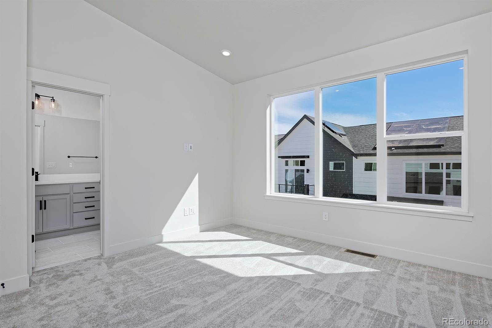 3132 W Bonfils Place