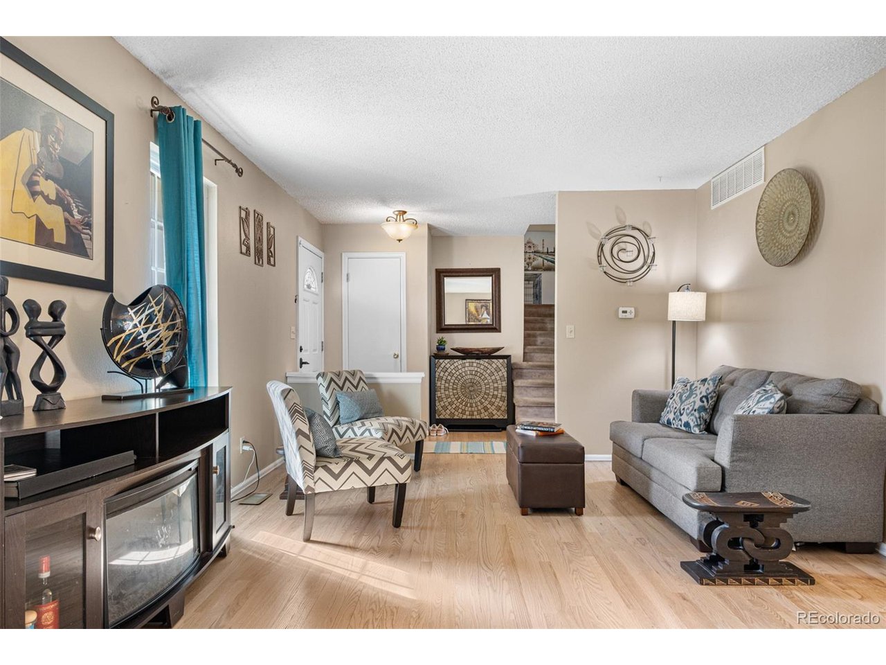 15865 E Kepner Dr