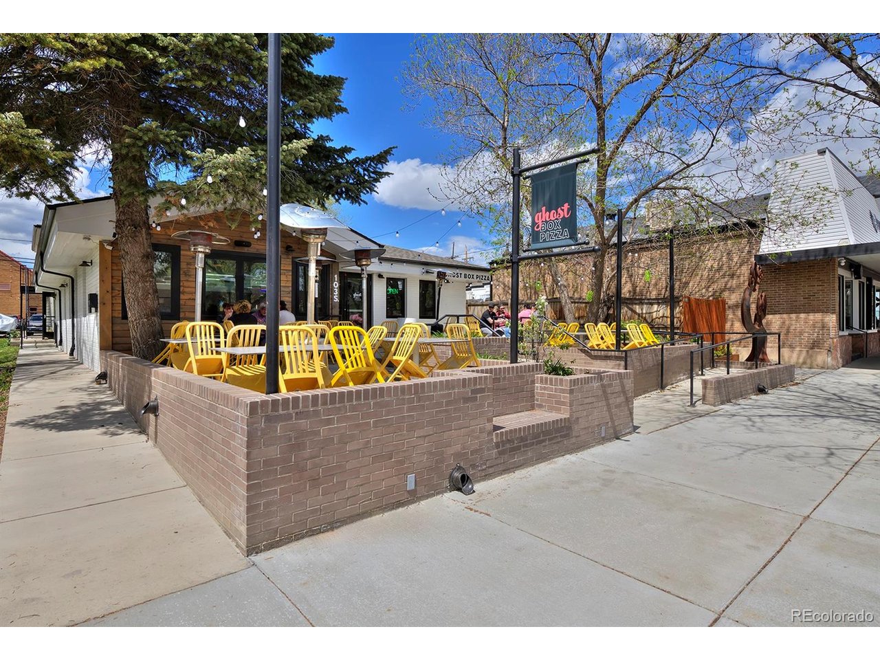 703 Brome Pl