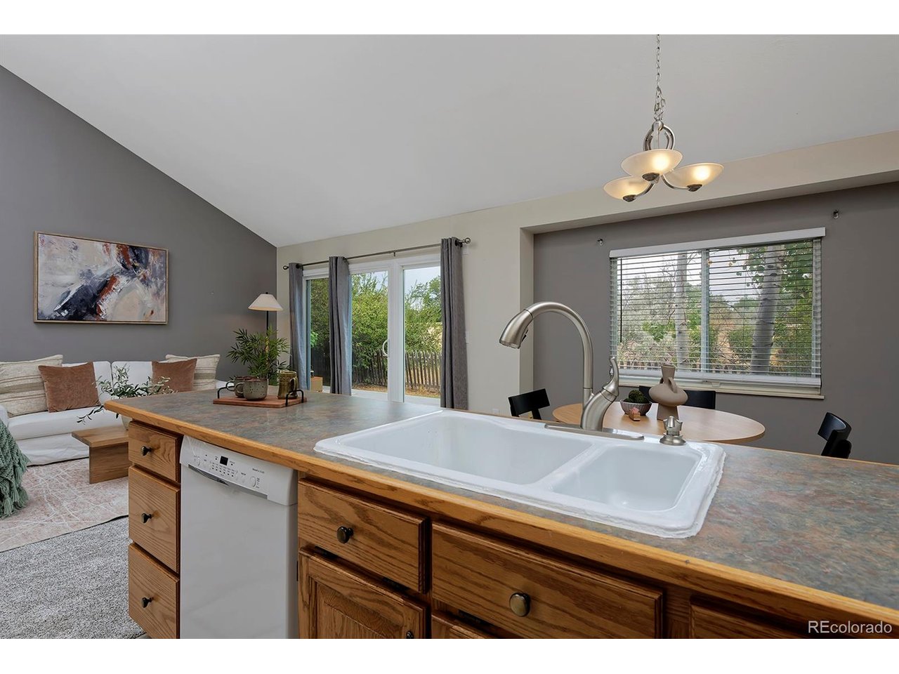 703 Brome Pl