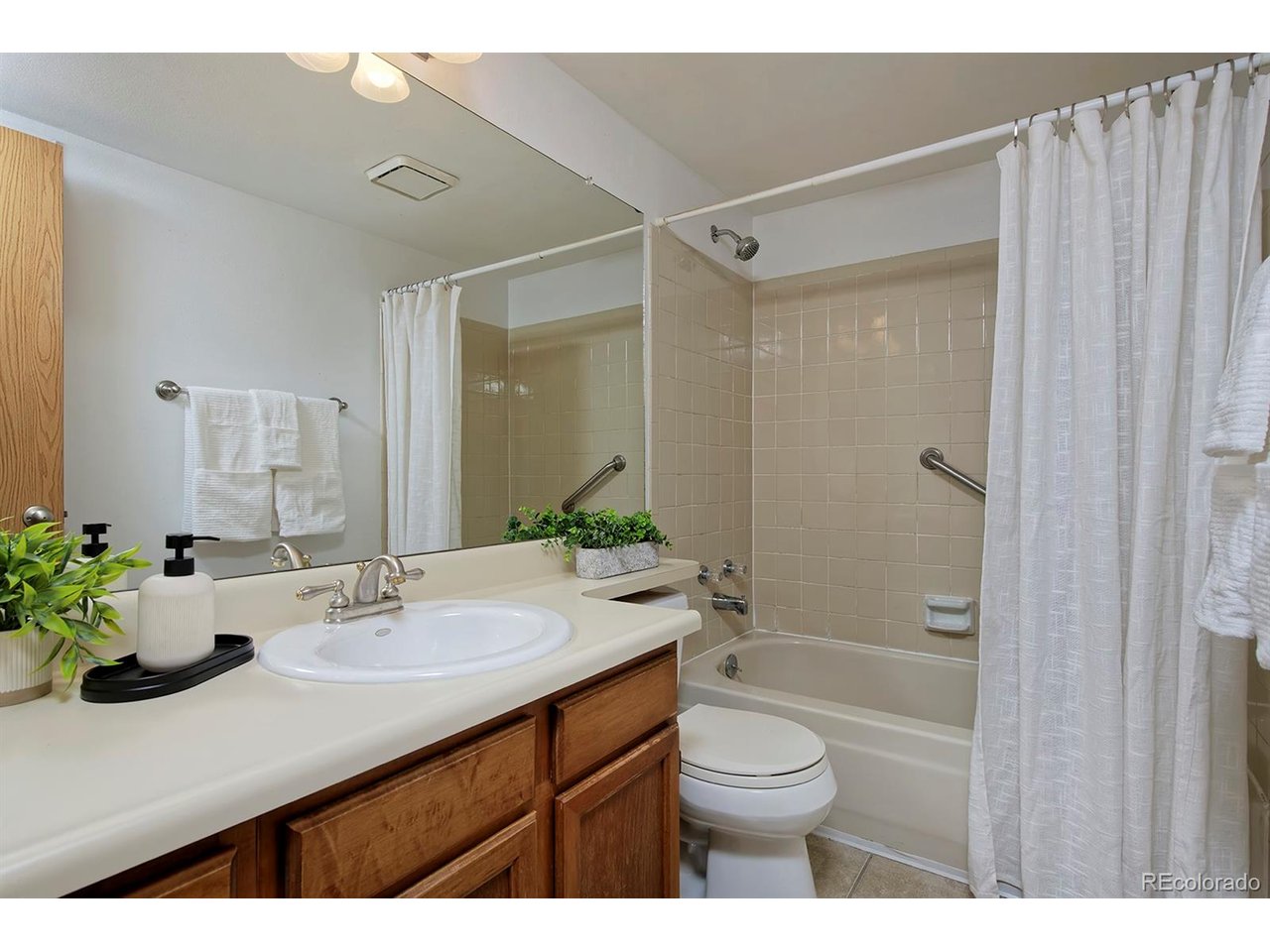 703 Brome Pl