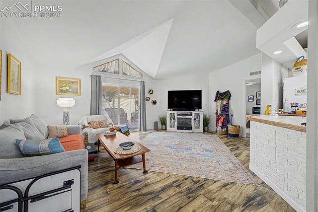 4687 Pine Marten Point