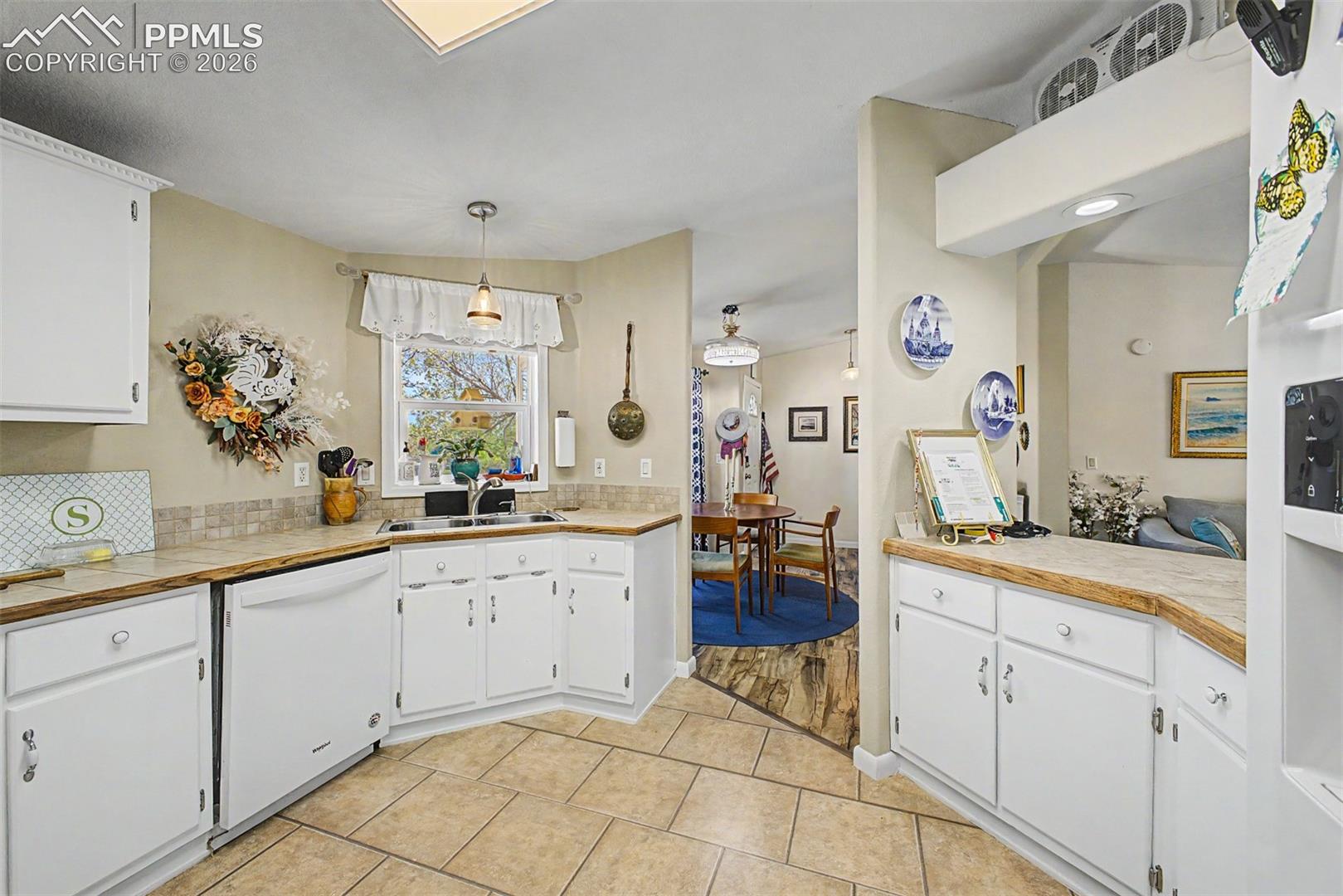 4687 Pine Marten Point