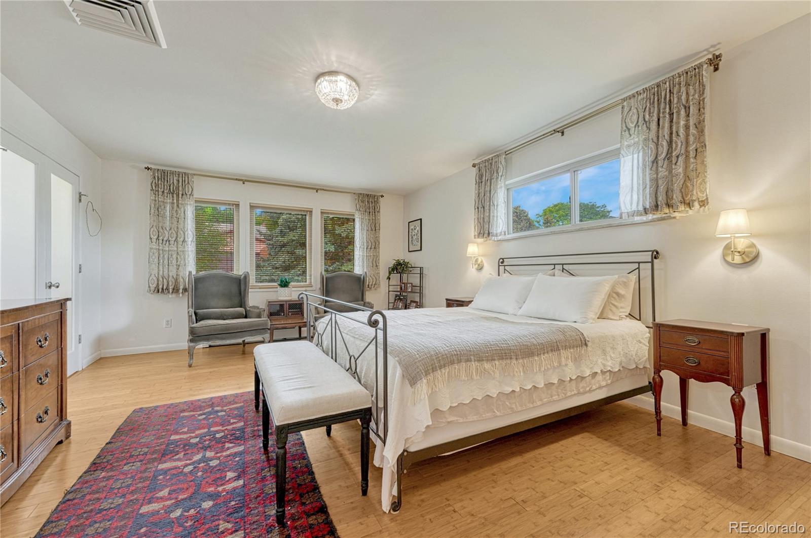 5 Hillside Drive
