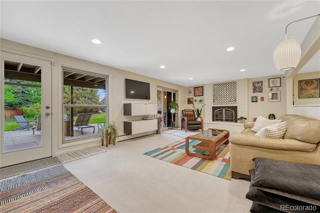 5 Hillside Drive