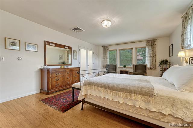 5 Hillside Drive
