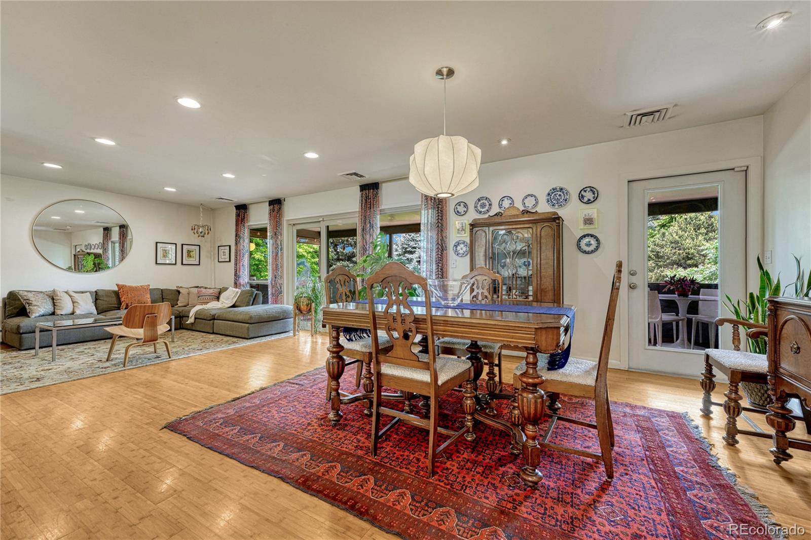 5 Hillside Drive