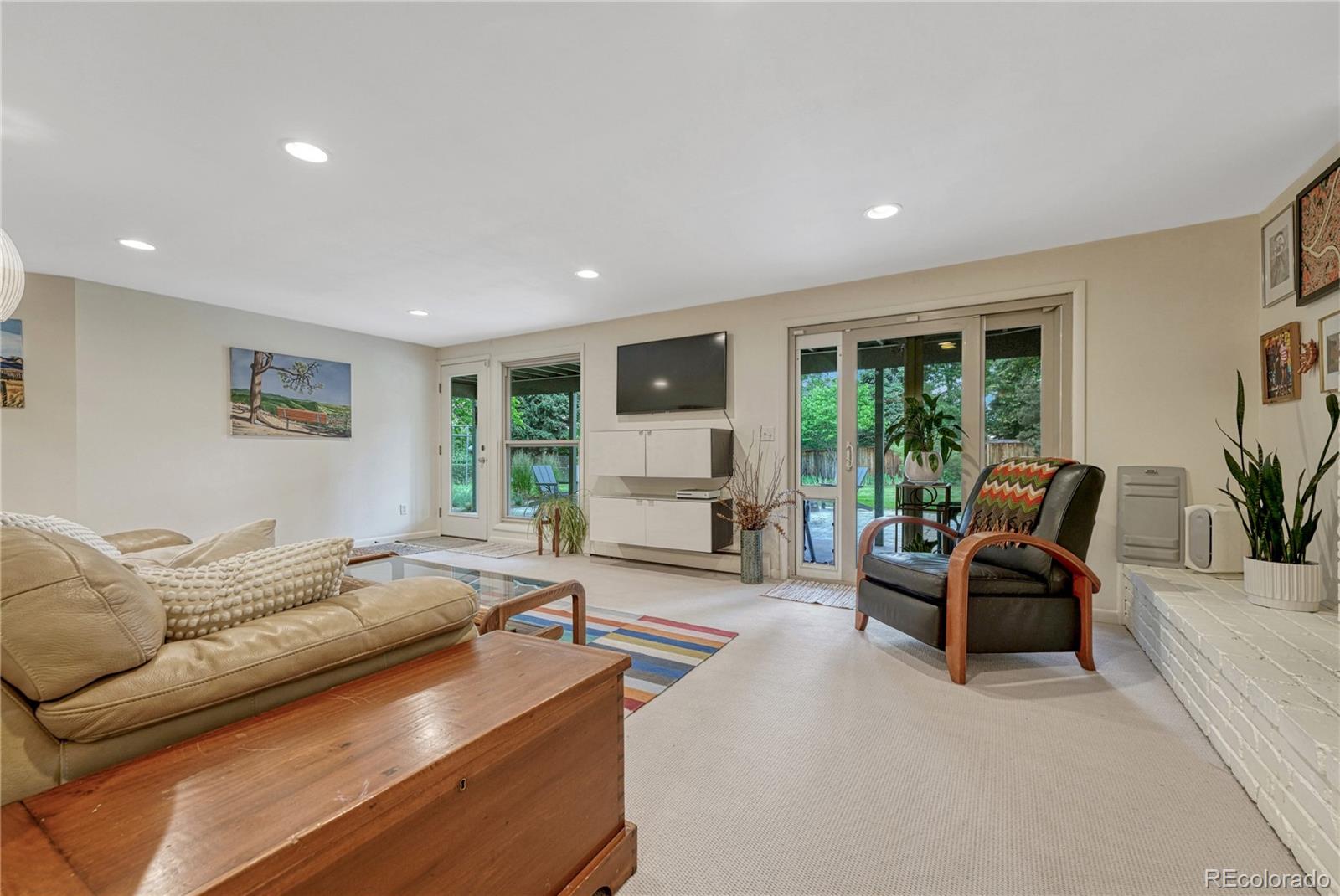 5 Hillside Drive