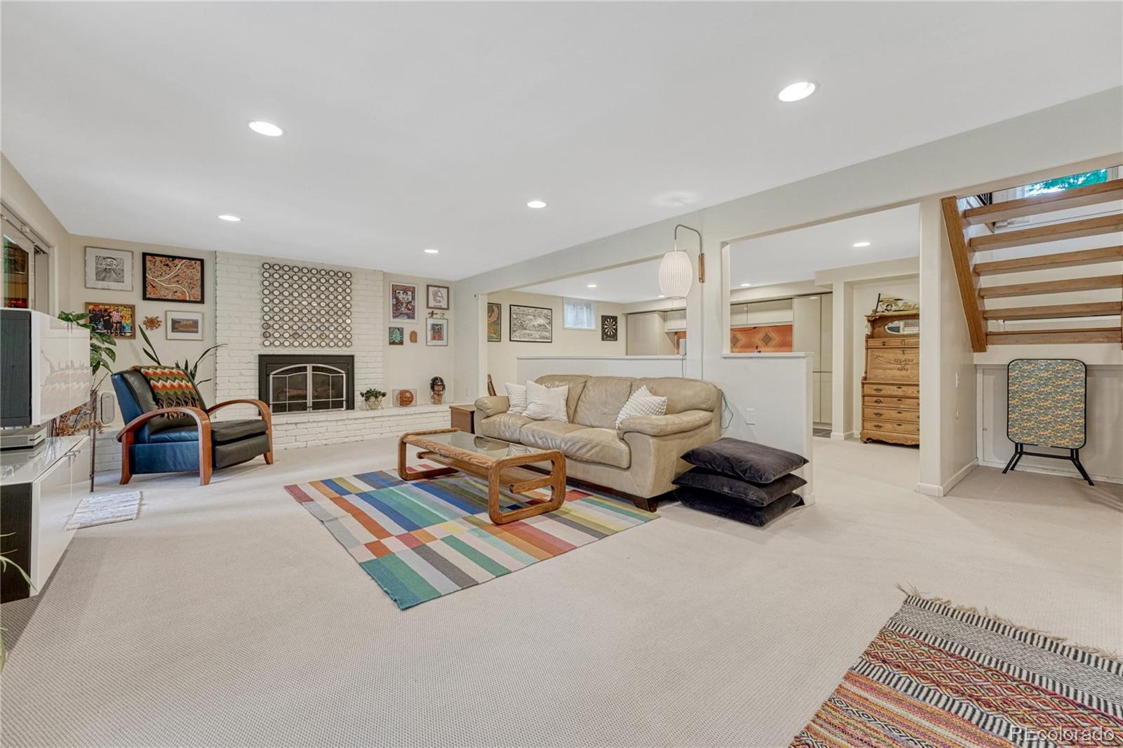 5 Hillside Drive