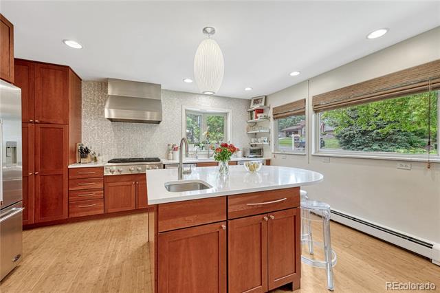 5 Hillside Drive