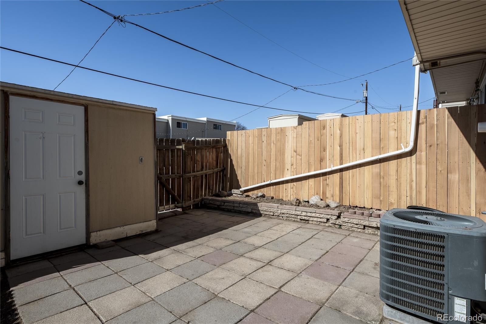 8627 Santa Fe Drive