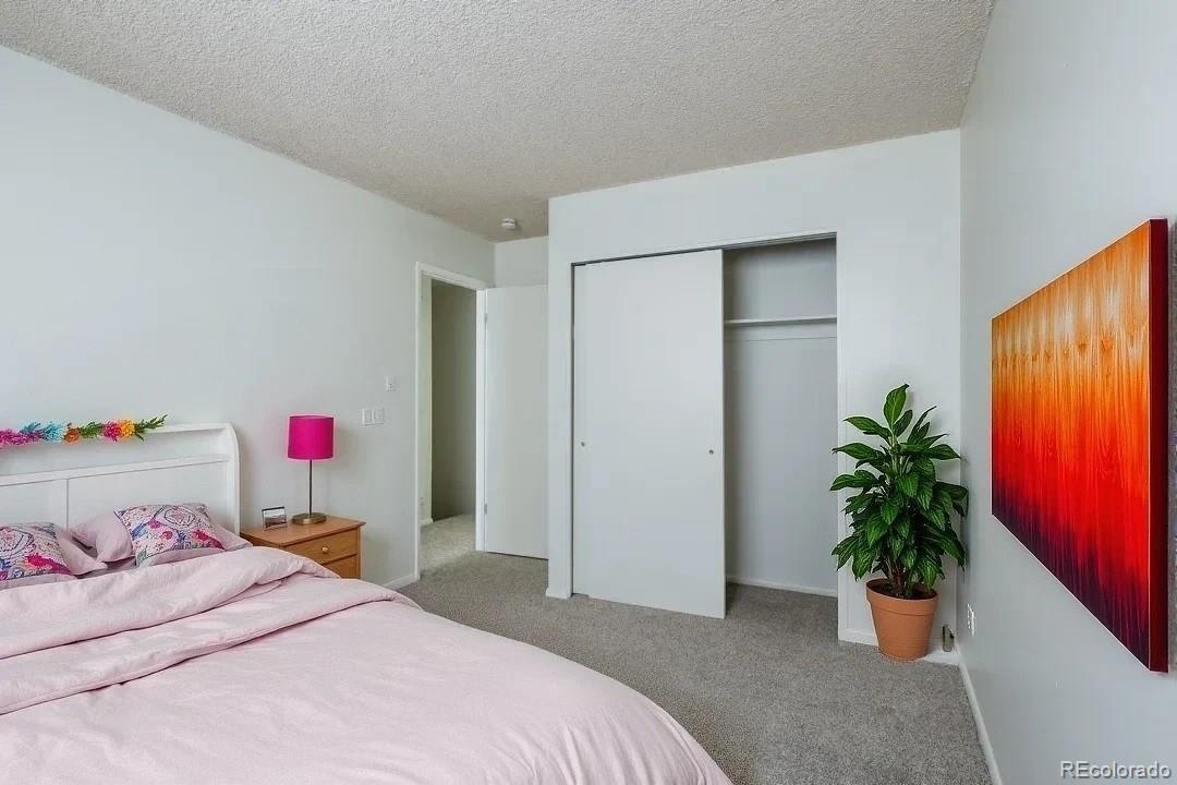 8627 Santa Fe Drive