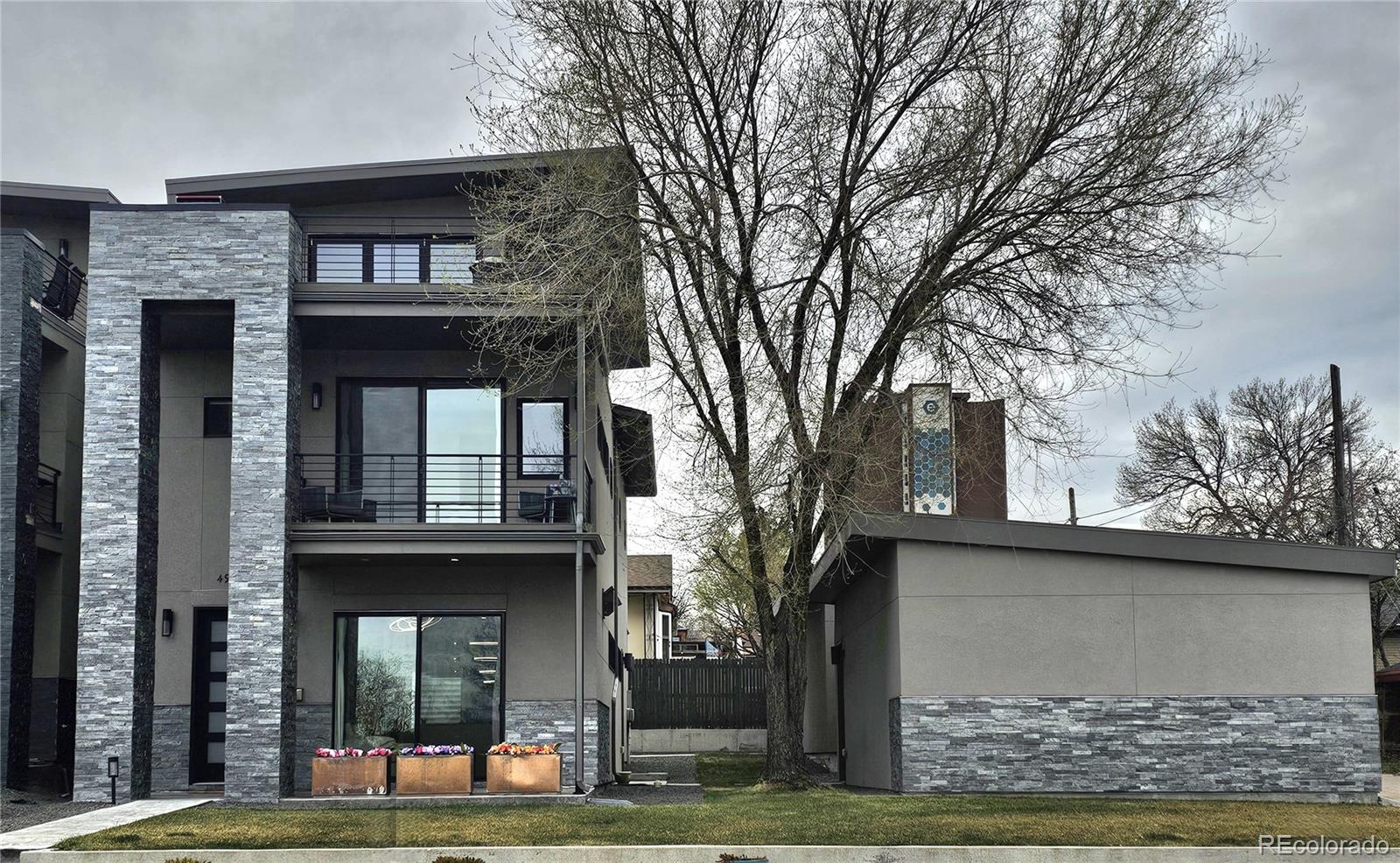 4900 W 17th Avenue