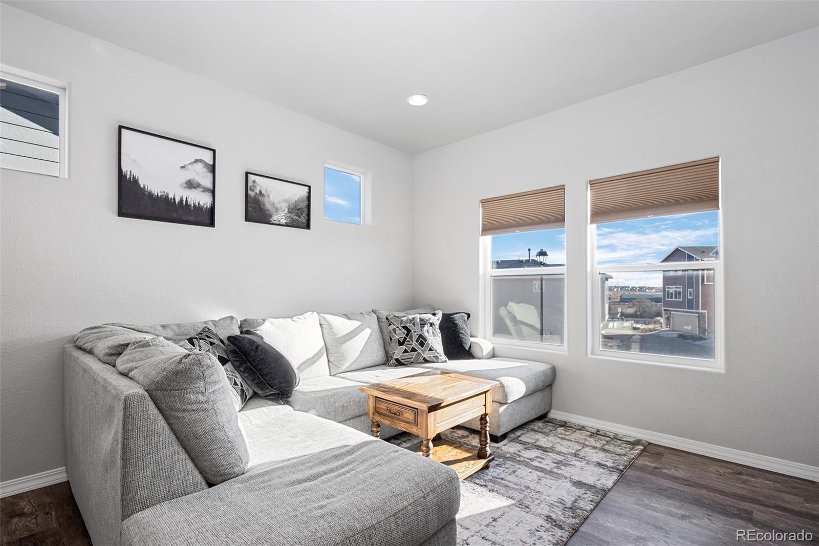 7410 Gorgeted Quail Grove