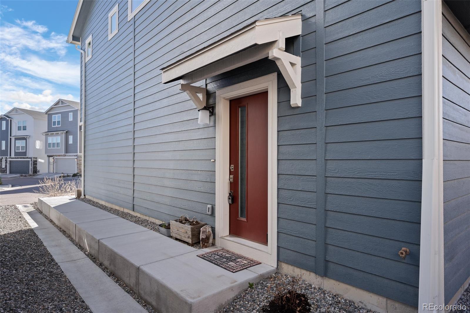 7410 Gorgeted Quail Grove