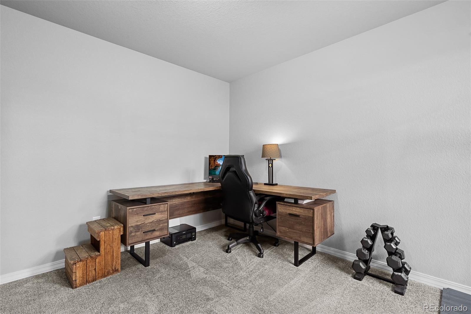 7410 Gorgeted Quail Grove