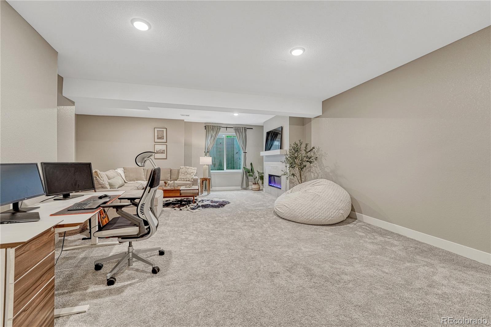 6366 N Emporia Street
