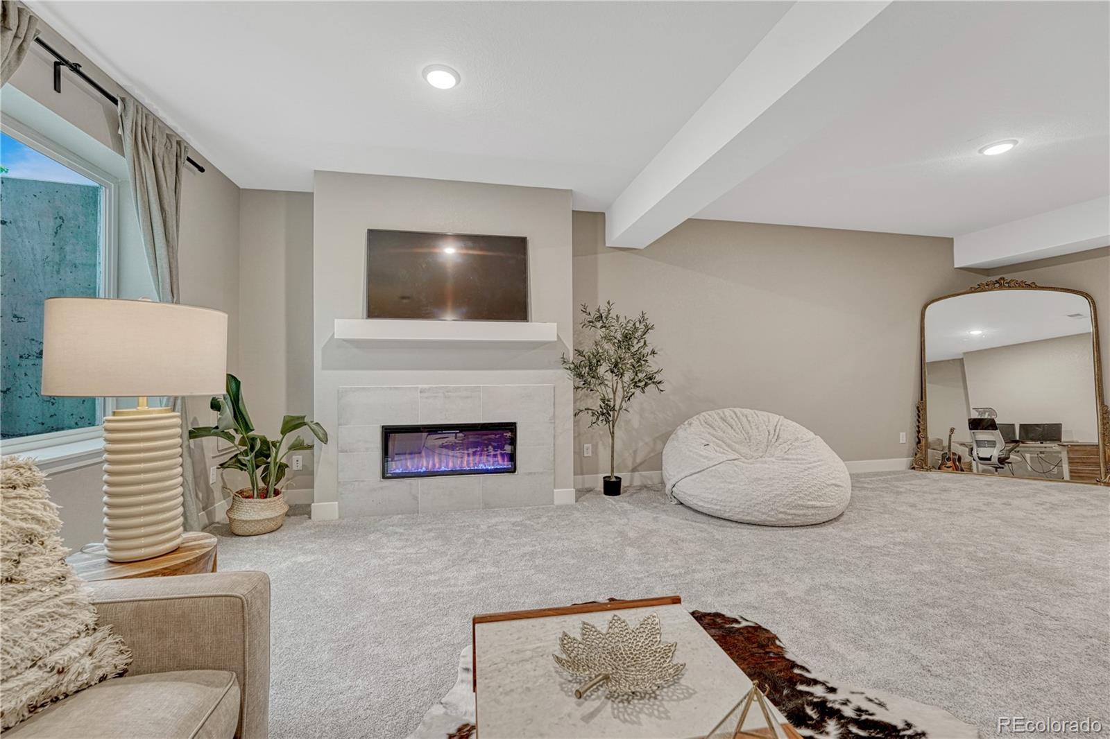 6366 N Emporia Street