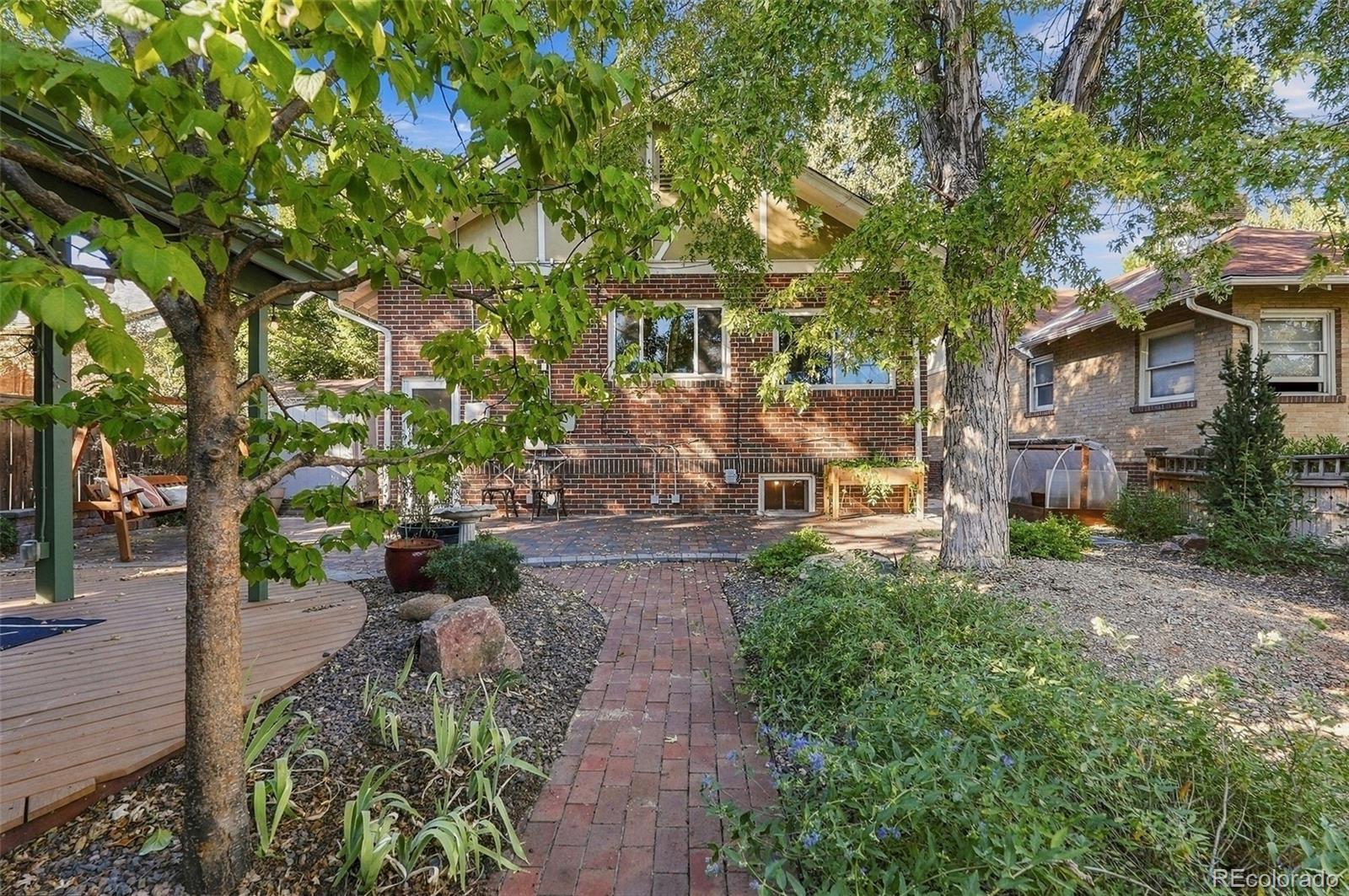 3162 W Denver Place