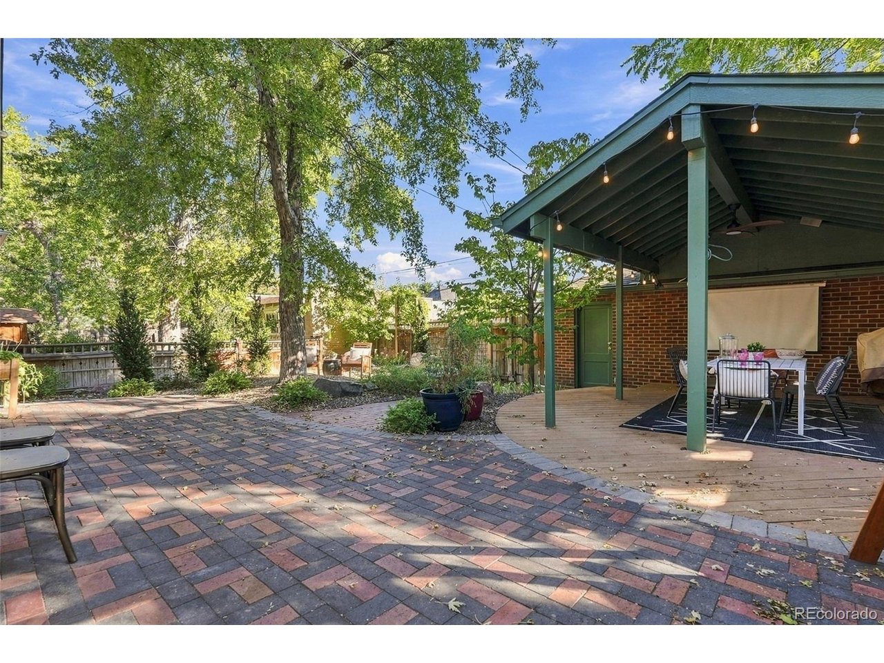 3162 W Denver Pl