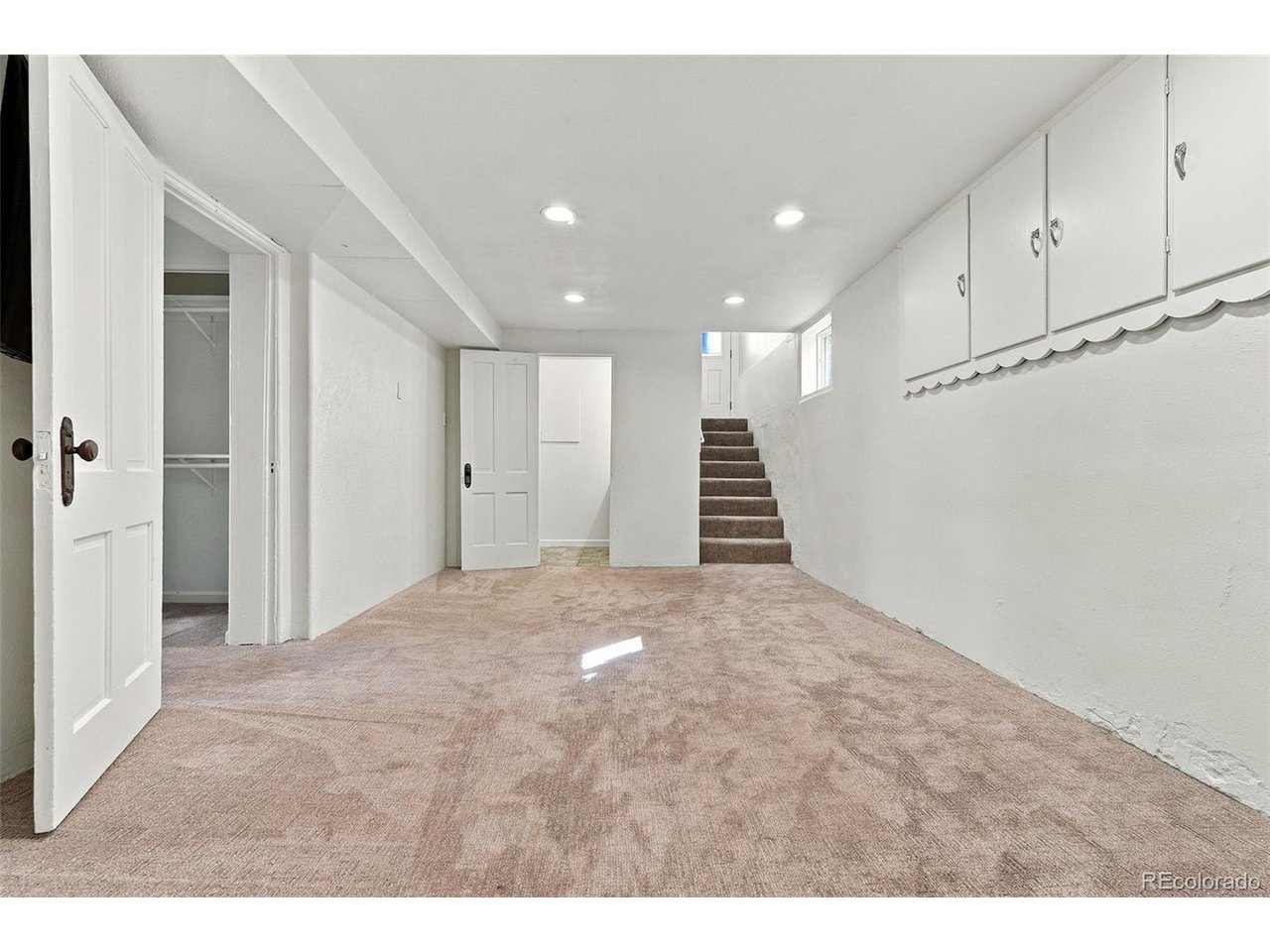 3162 W Denver Pl
