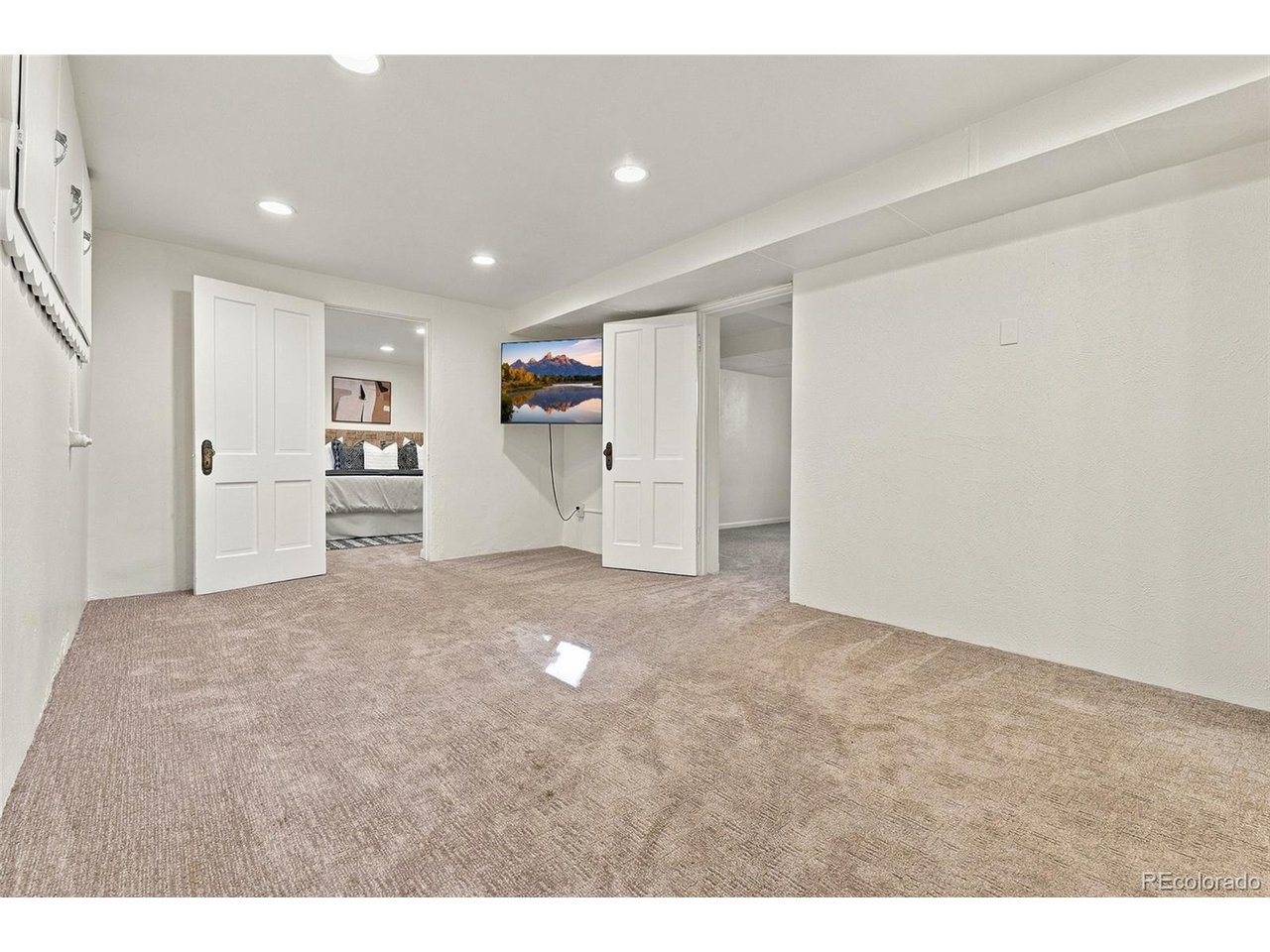 3162 W Denver Pl