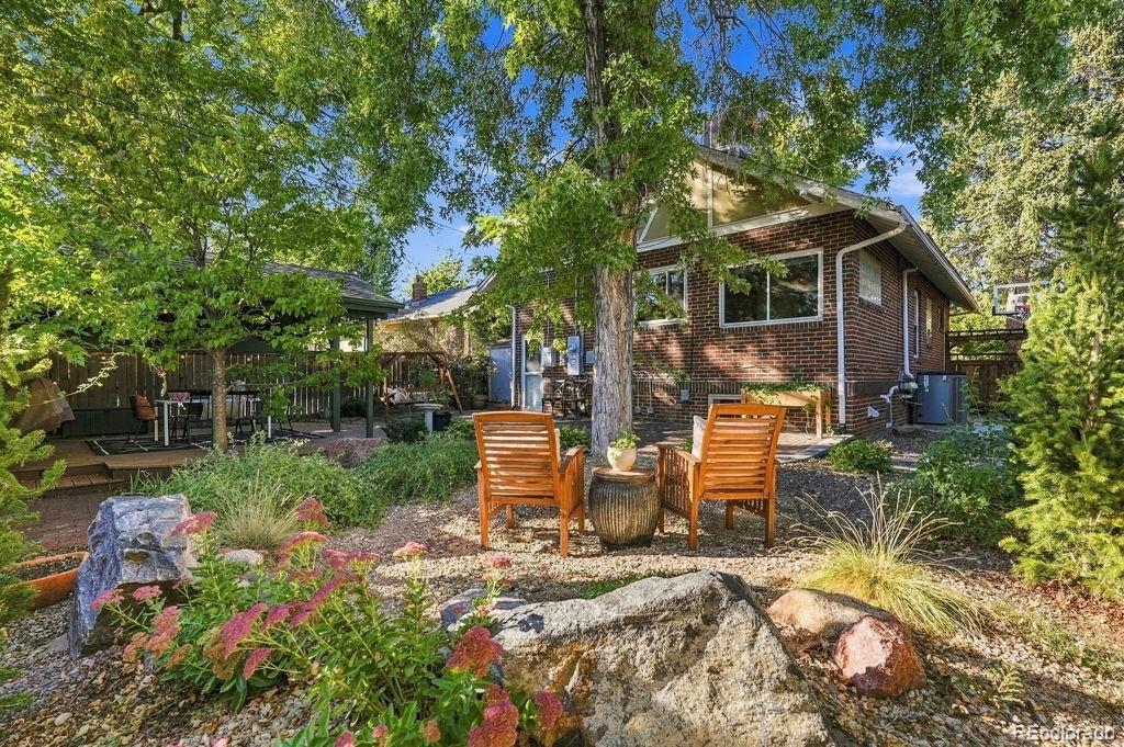 3162 W Denver Place