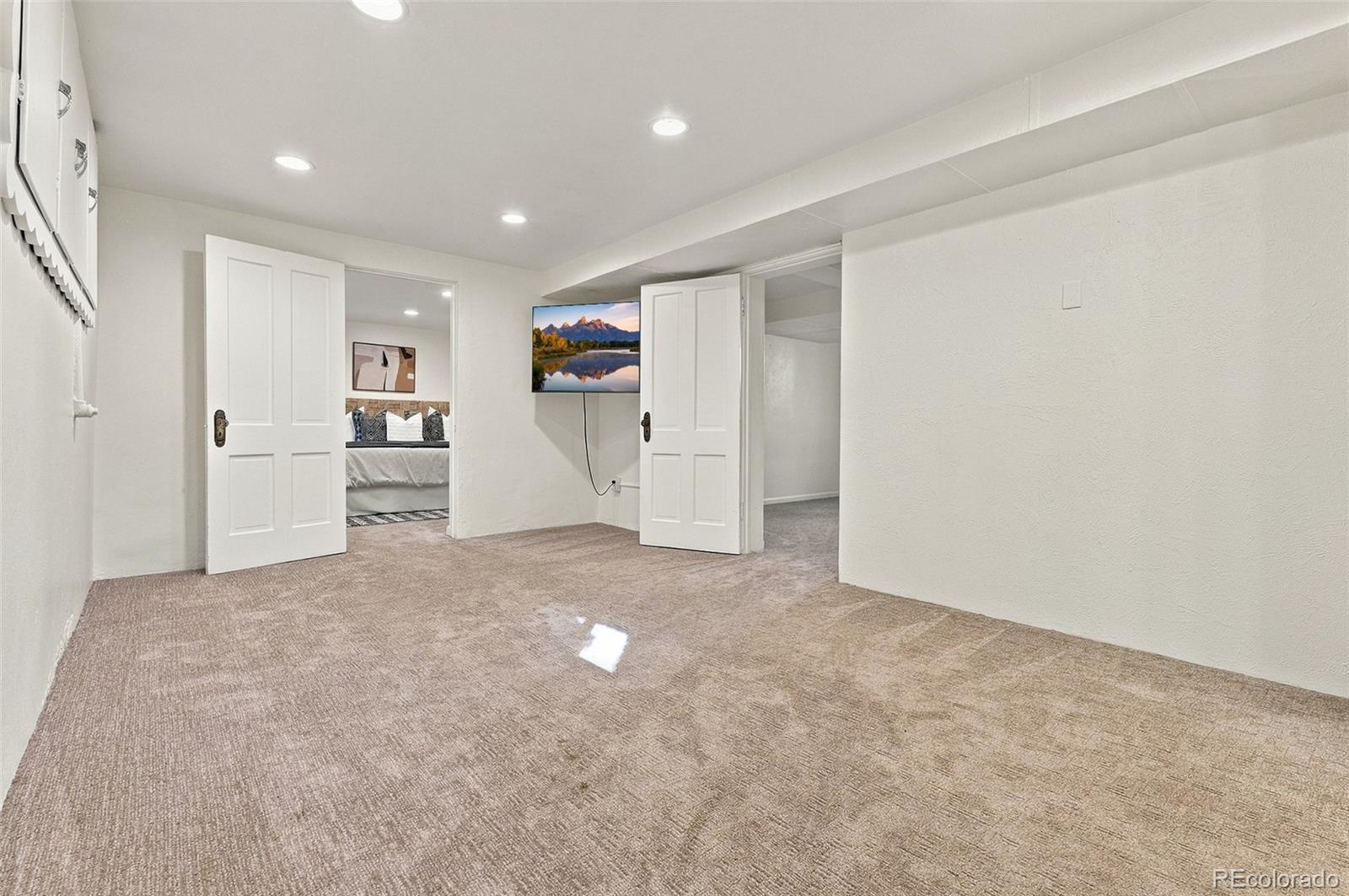 3162 W Denver Place