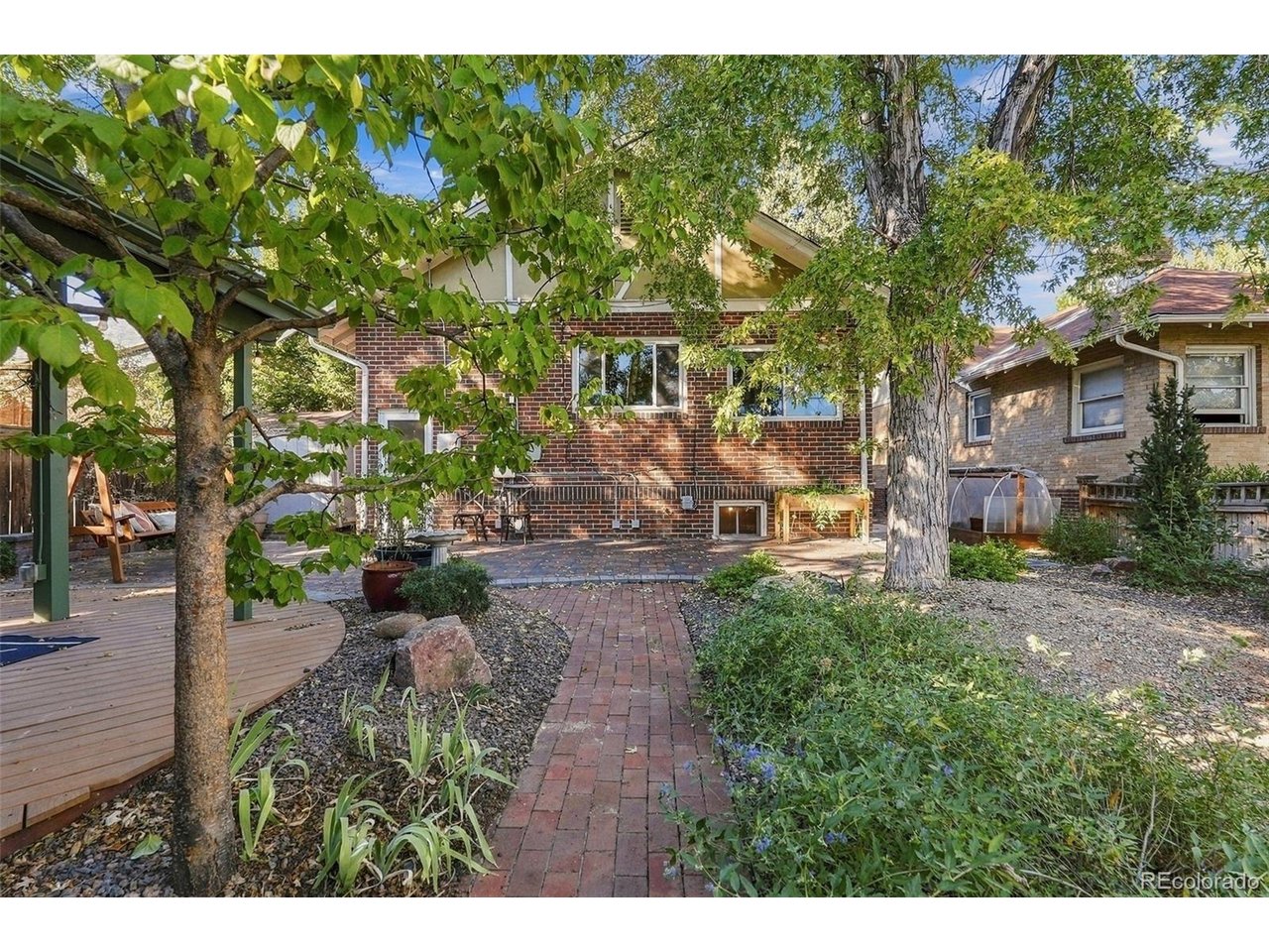 3162 W Denver Pl