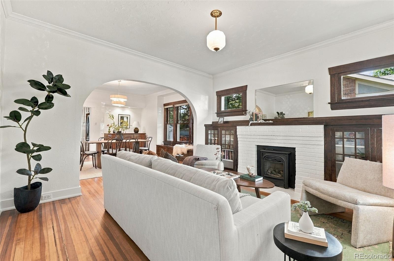 3162 W Denver Place