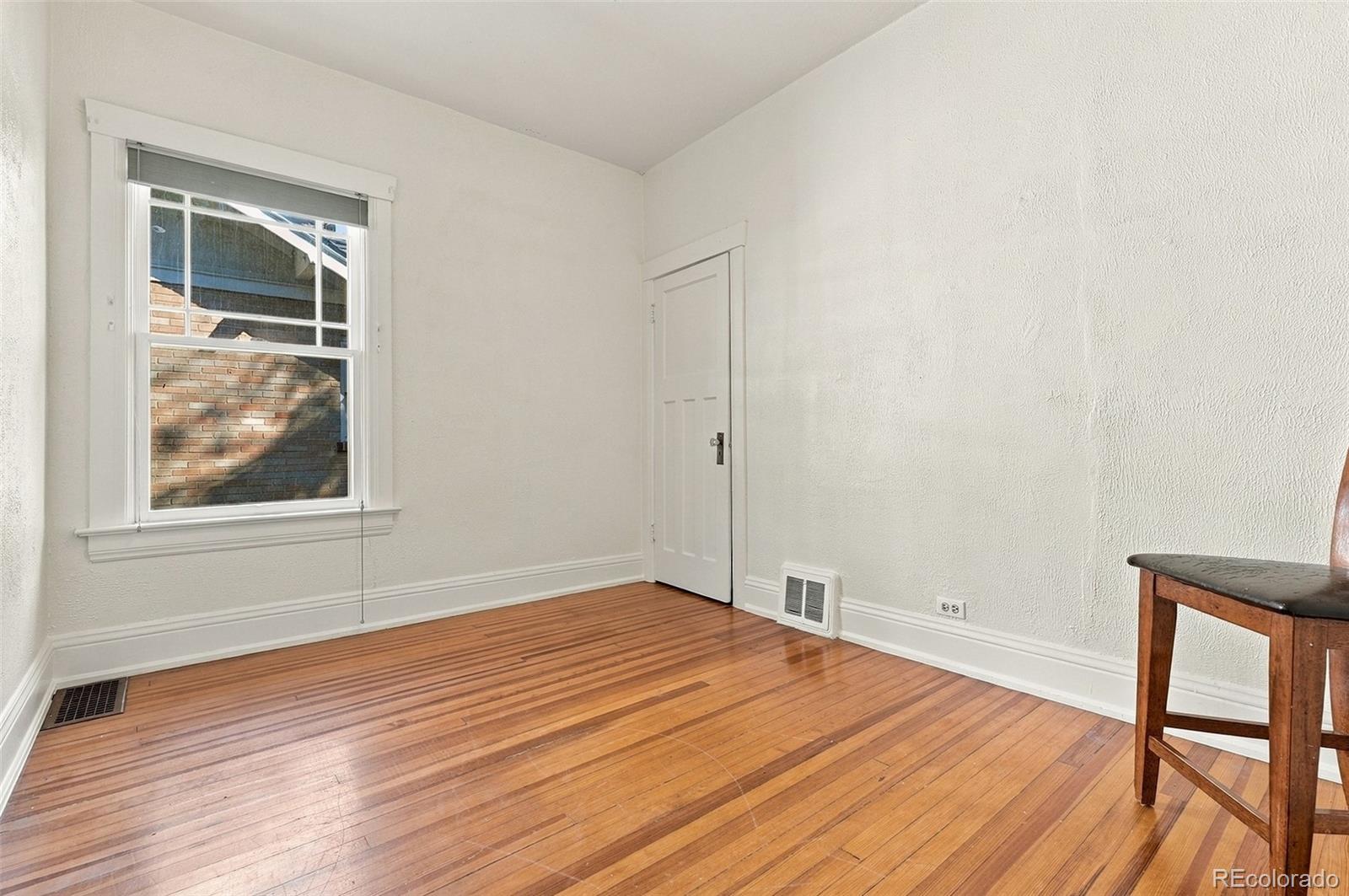 3162 W Denver Place