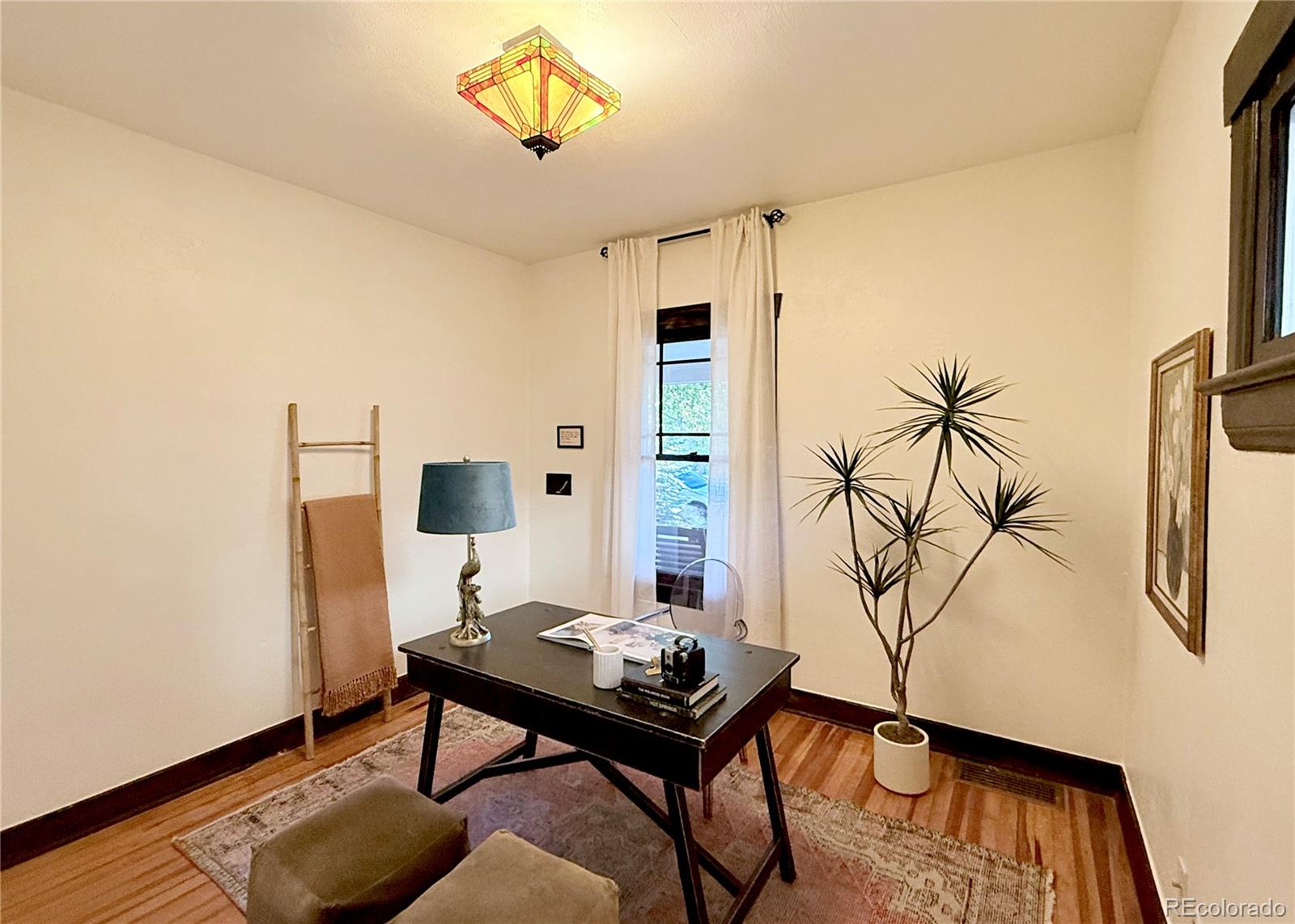 3162 W Denver Place