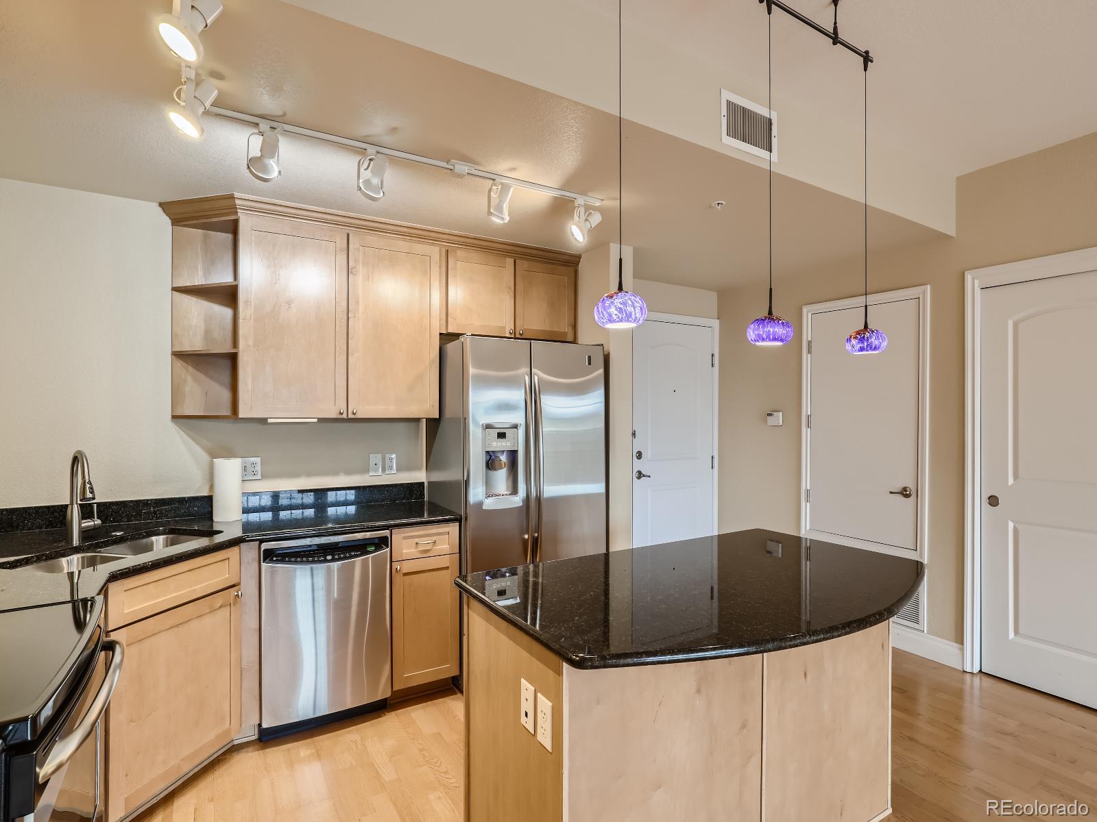 640 11th Street Unit: 305
