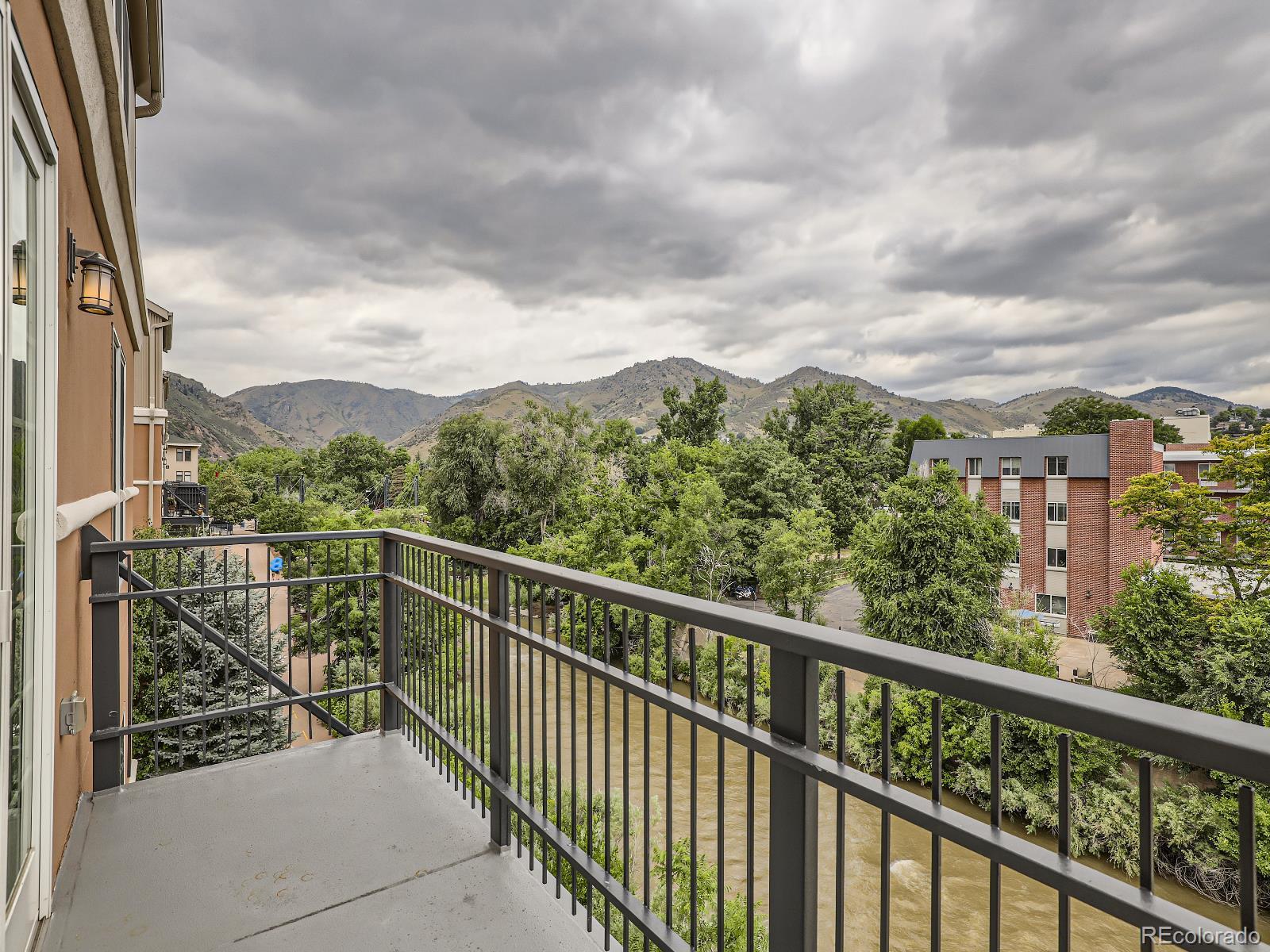 640 11th Street Unit: 305