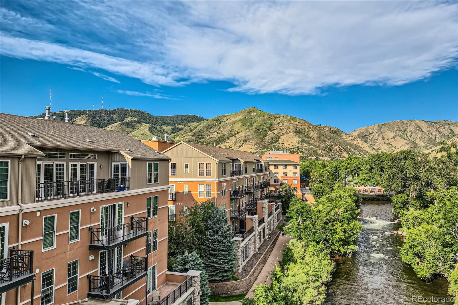 640 11th Street Unit: 305