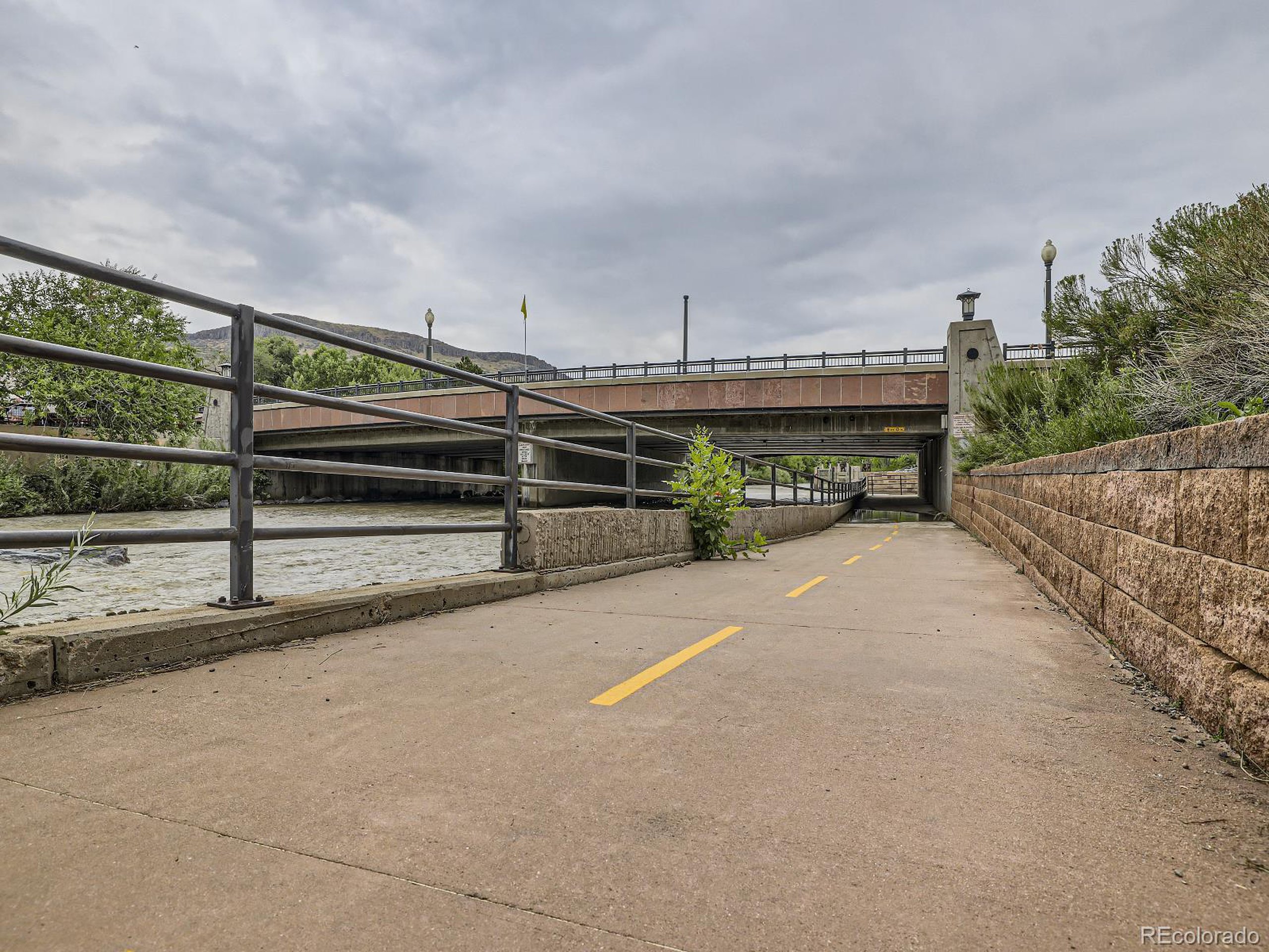 640 11th St 305