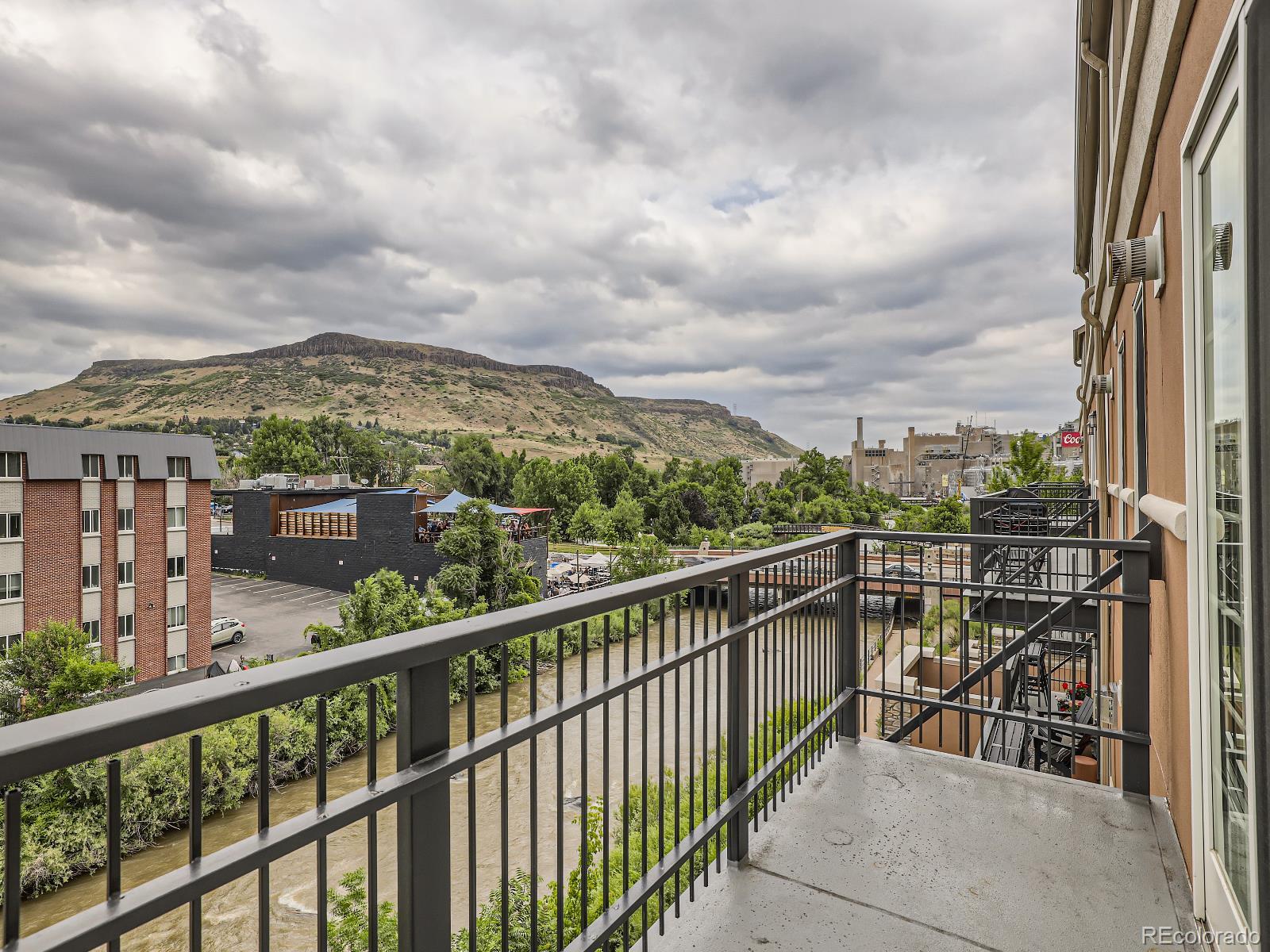 640 11th Street Unit: 305