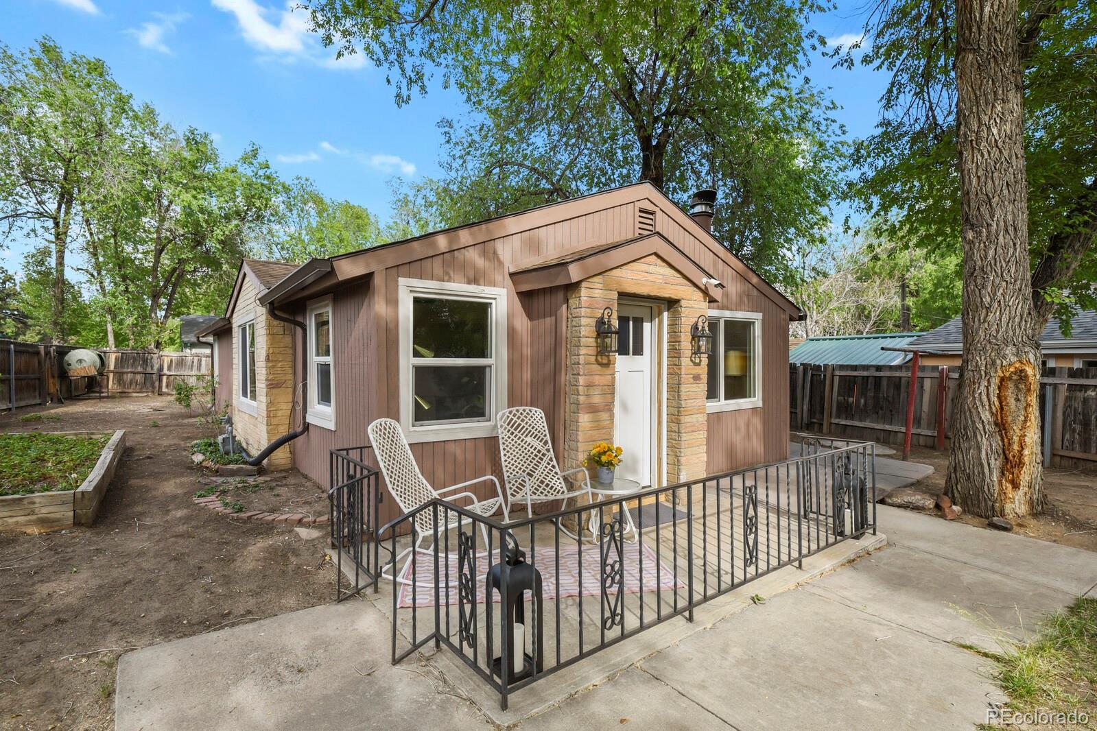 2631 E Yampa Street