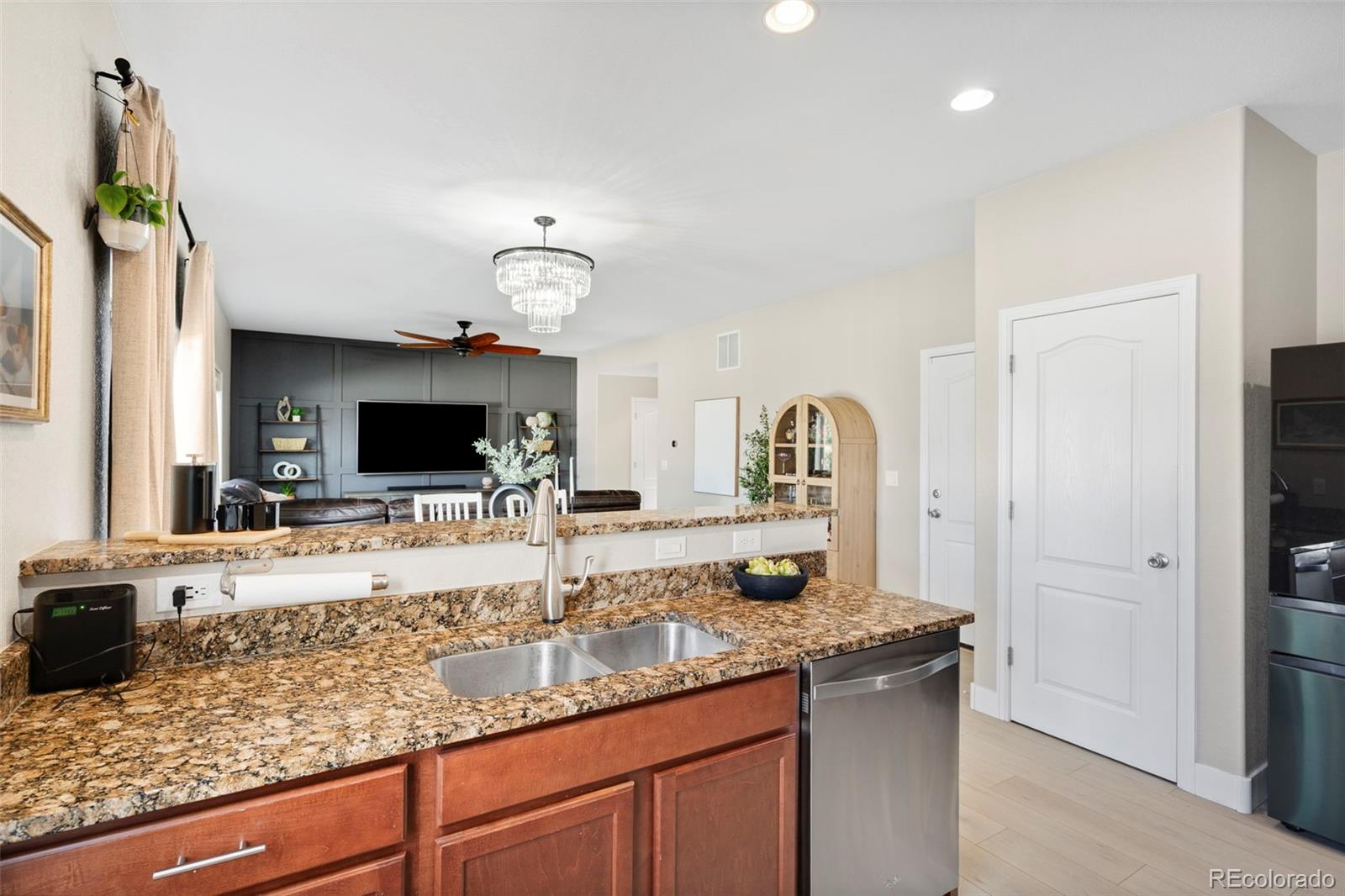 5707 West View Circle