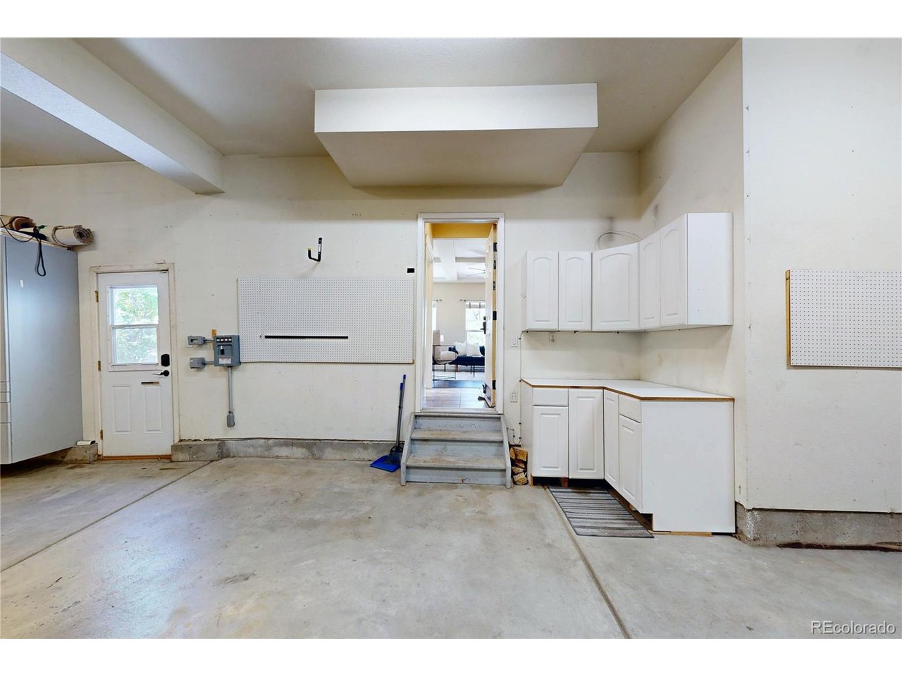 249 Mayeda Ct