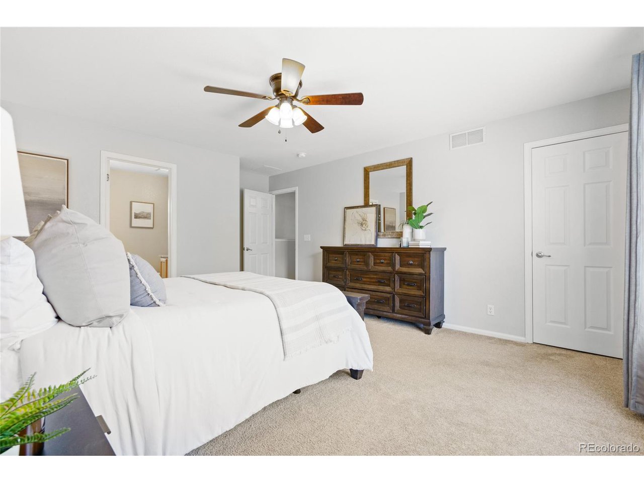 6122 Raleigh Cir