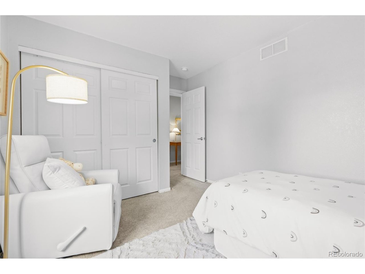6122 Raleigh Cir