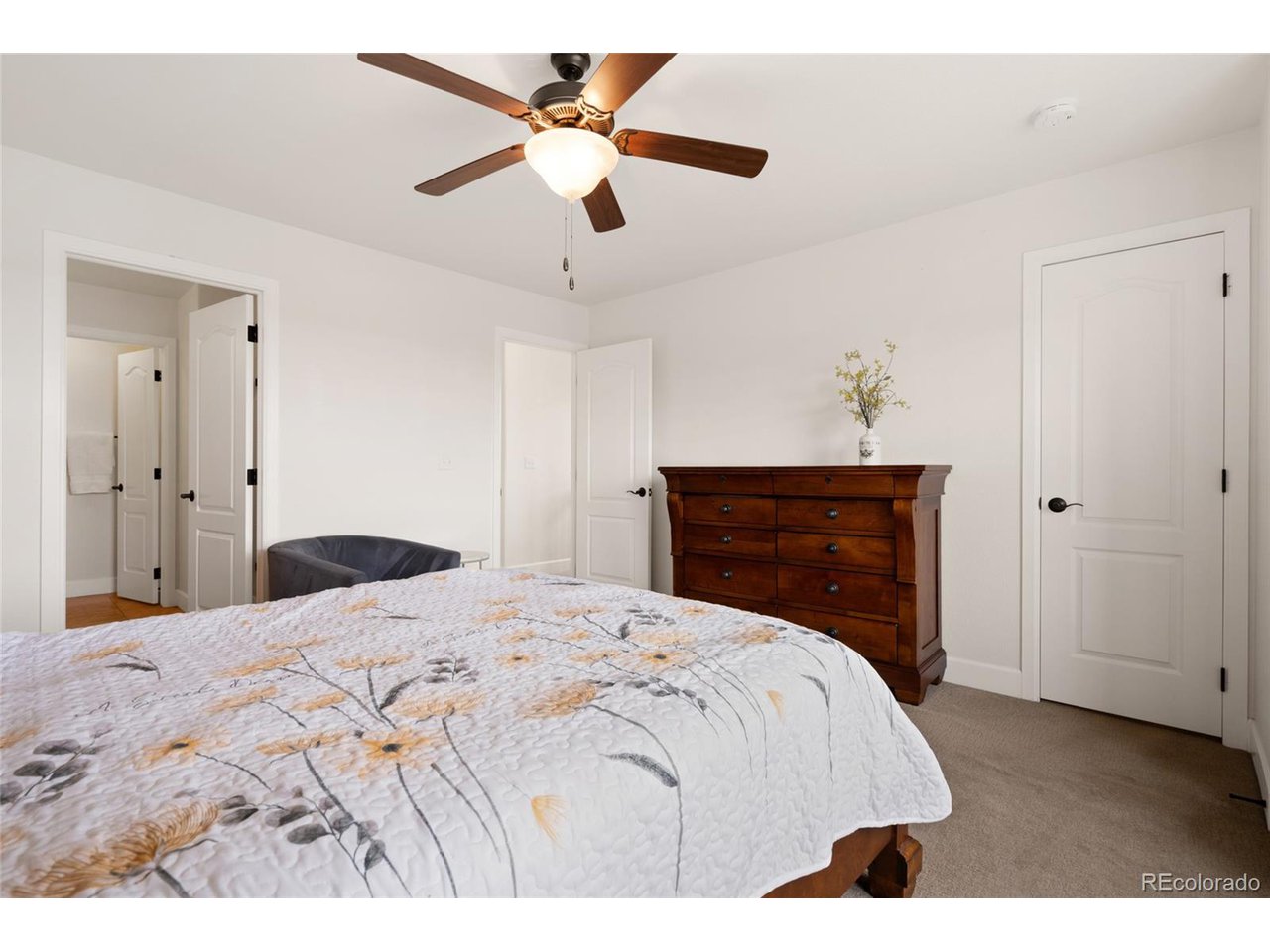 15605 W La Salle Ave