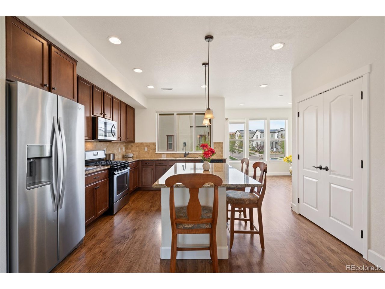 15605 W La Salle Ave