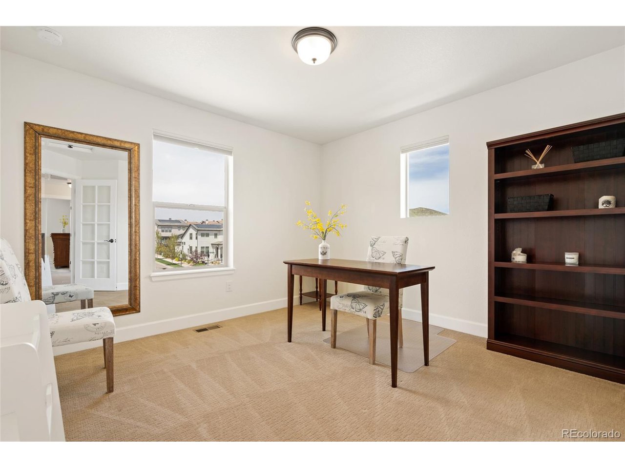 15605 W La Salle Ave