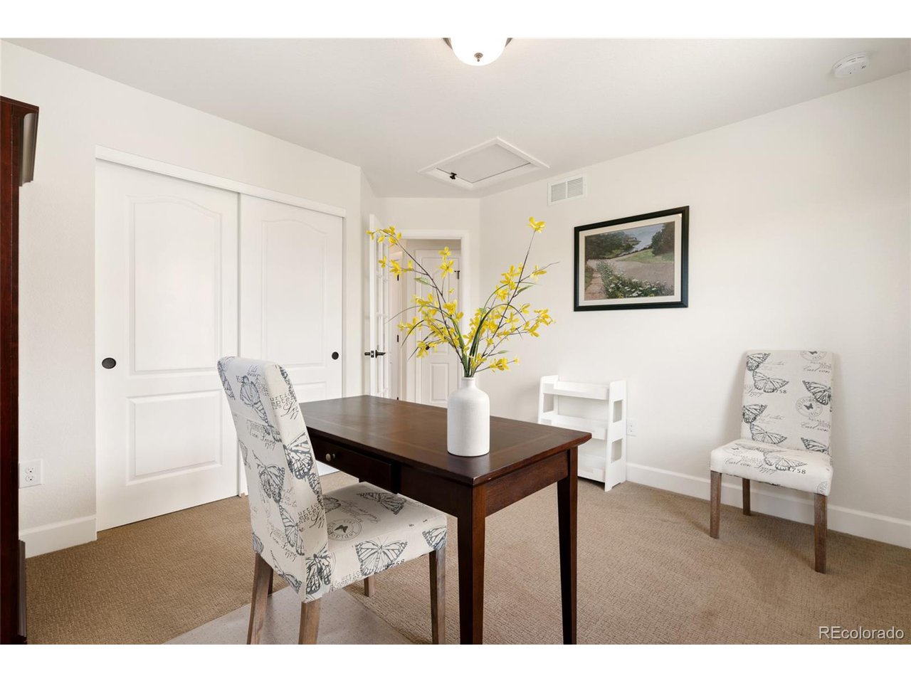 15605 W La Salle Ave