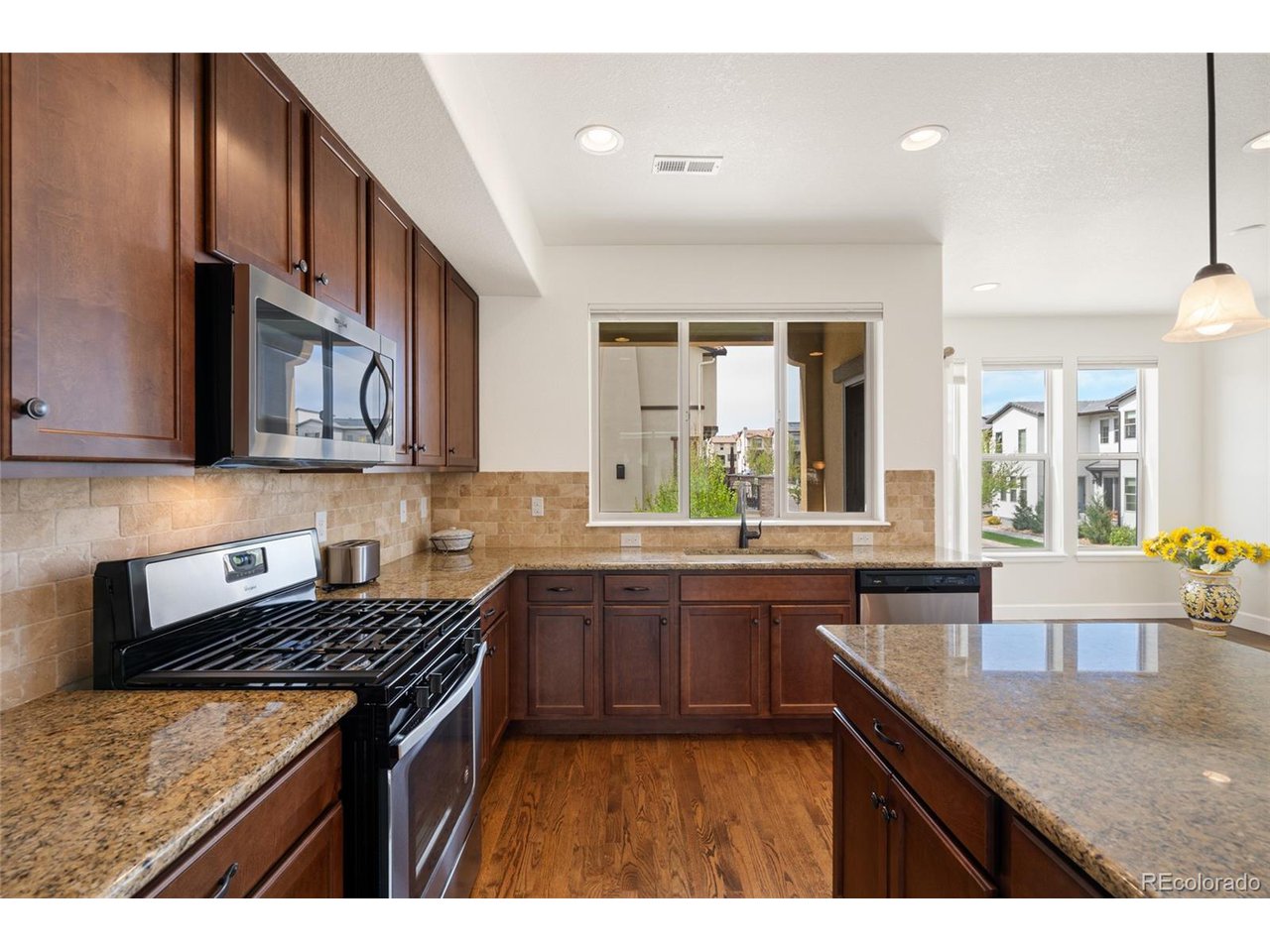 15605 W La Salle Ave