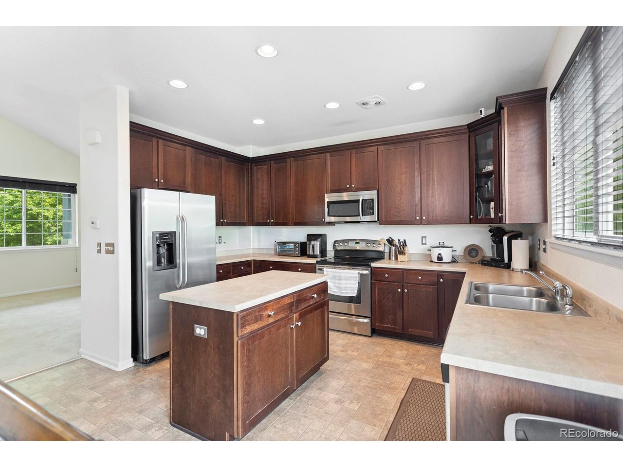 22264 E Kenyon Pl