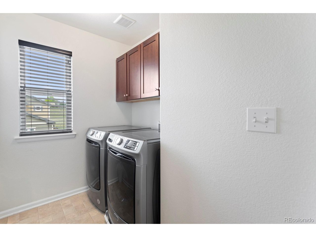 22264 E Kenyon Pl