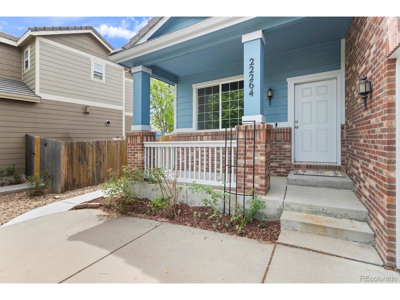 22264 E Kenyon Pl